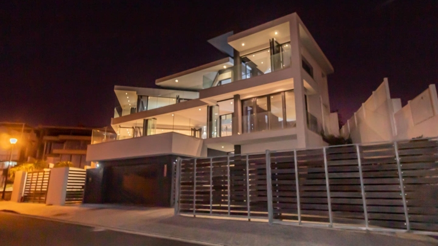 5 Bedroom Property for Sale in Bloubergstrand Western Cape